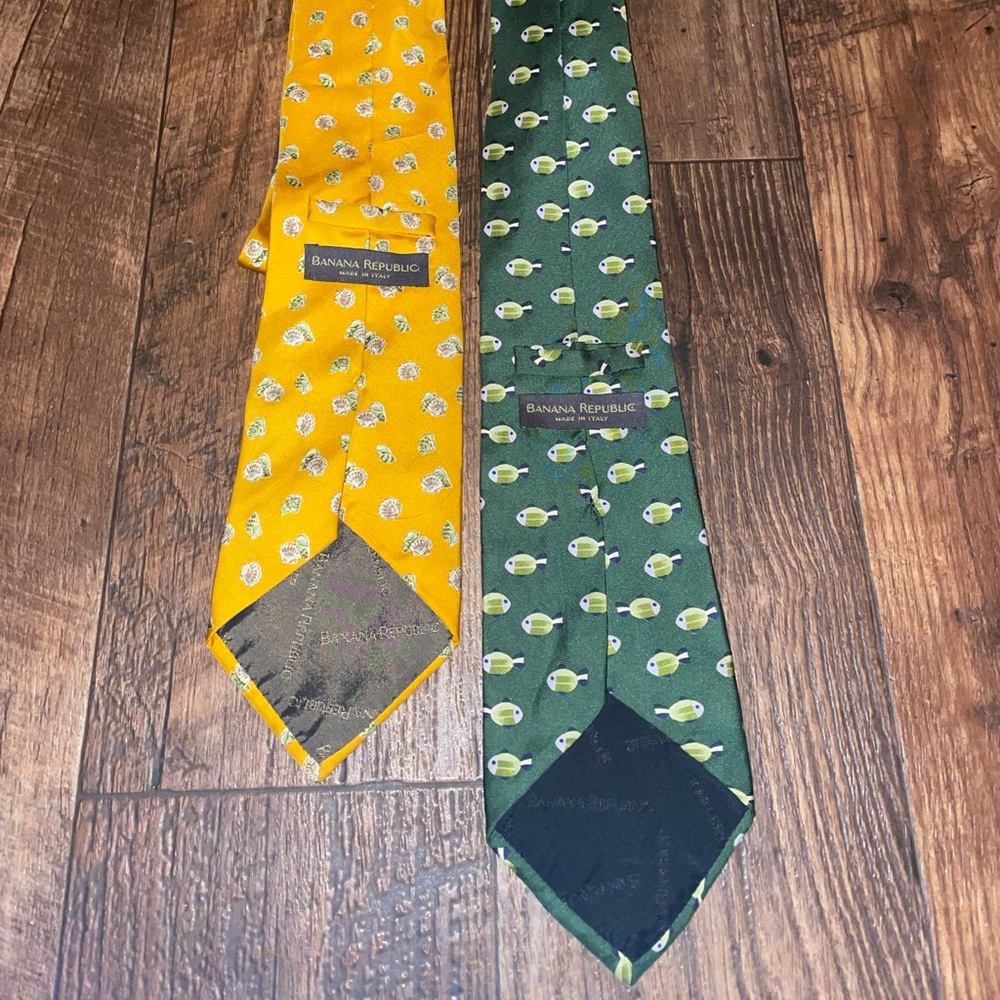 Two Pack Luxury Fun Funky Banana Republic Ties